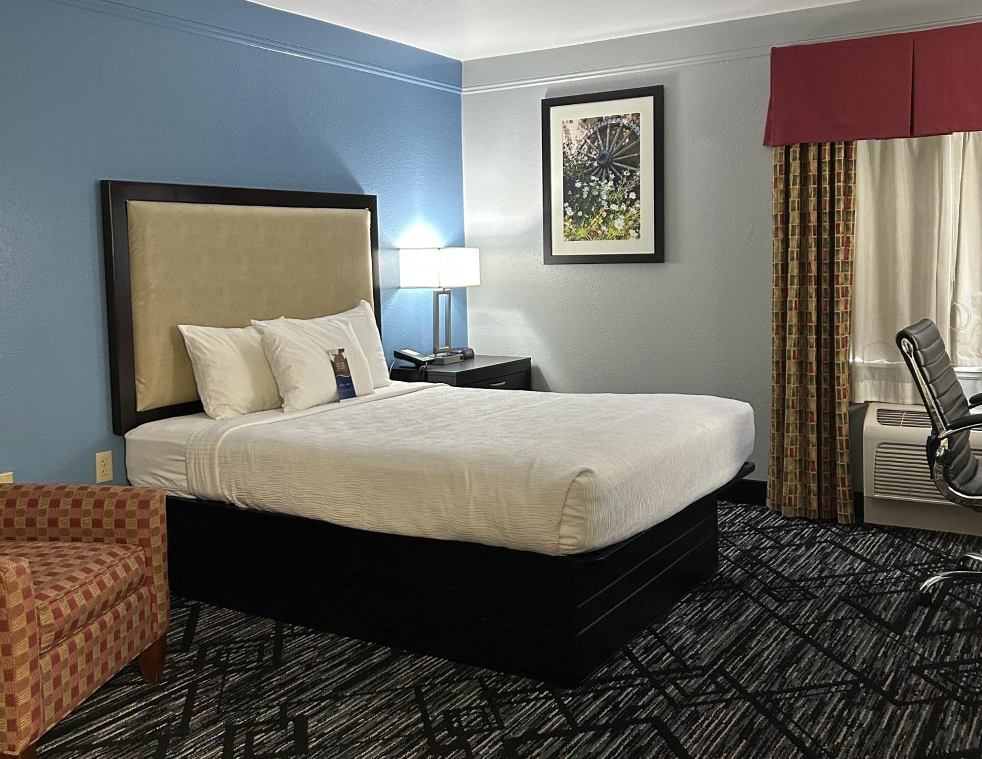 Hotel Baymont By Wyndham