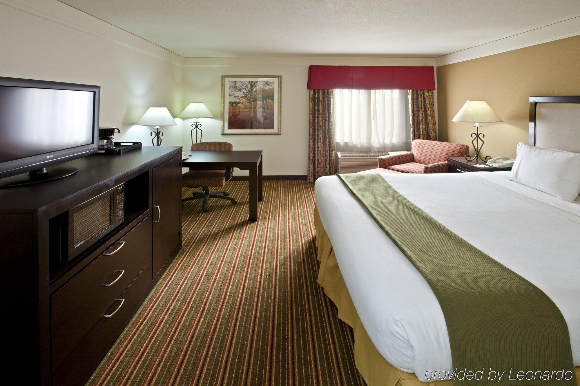 Hotel Baymont By Wyndham