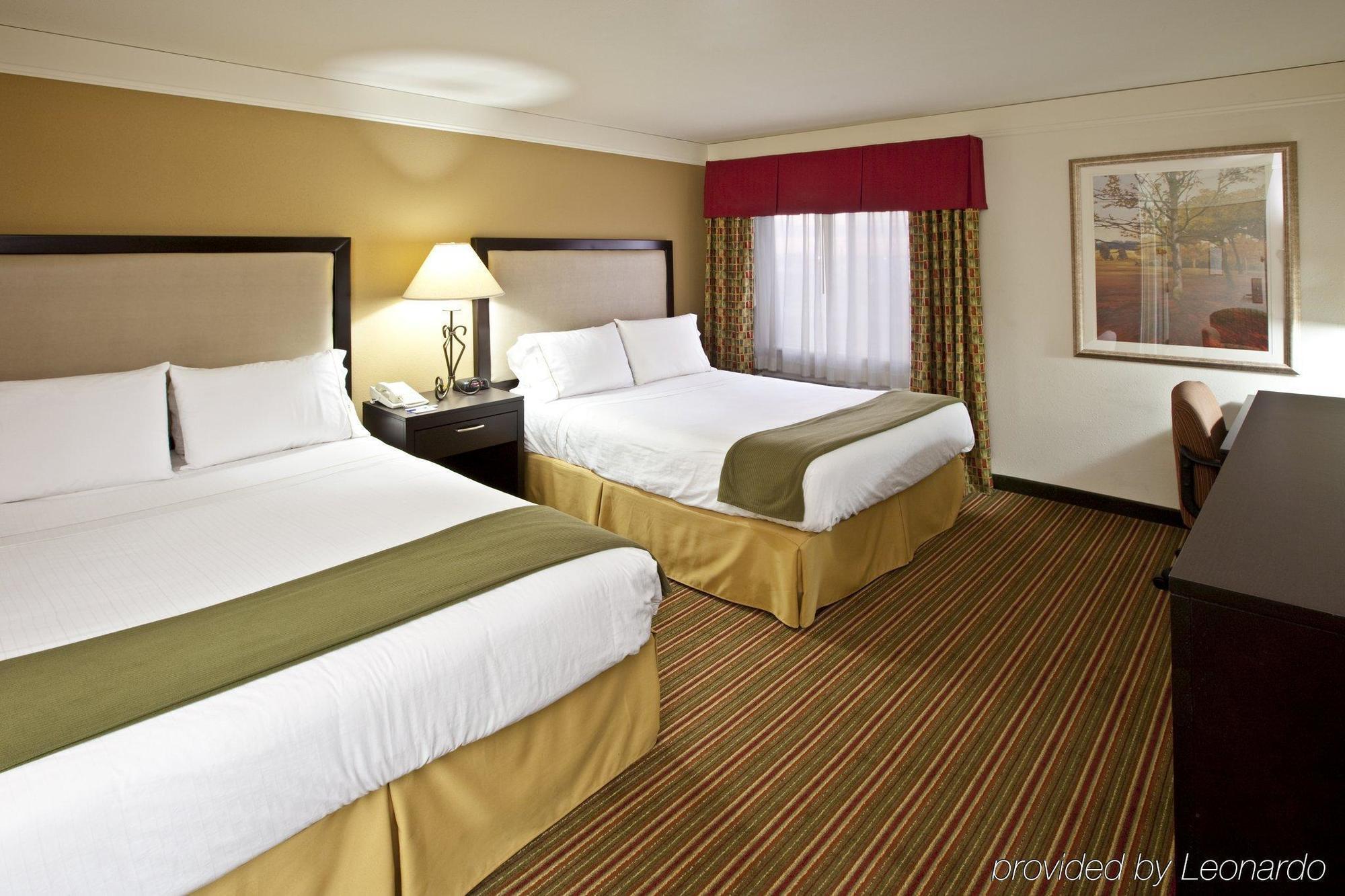 Baymont By Wyndham Hotel